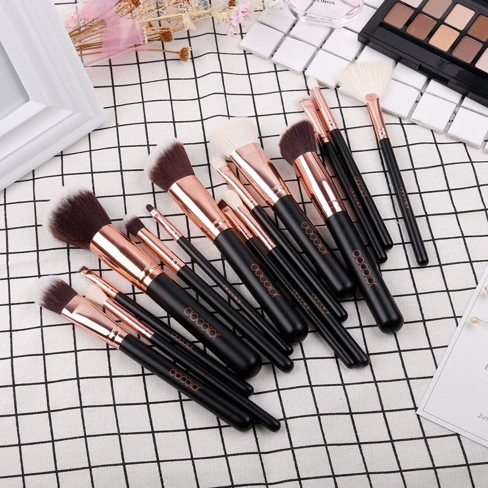 Makeup Brushes 15Pcs Professional Makeup Brush Set with Travel Bag Powder Foundation Concealers Eyeshadow Eyeliner Blending Lip Brush Tools Rose Gold Gift Choice